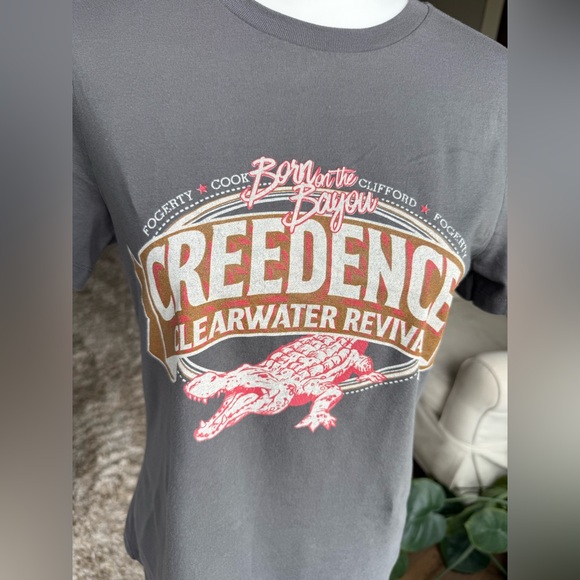 Creedence Clearwater Revival SMALL Short Sleeve Gray Band Graphic Tee CCR - Picture 2 of 9